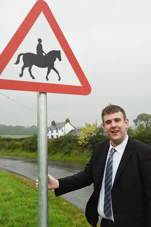 Sign aims to slow down traffic on rural road