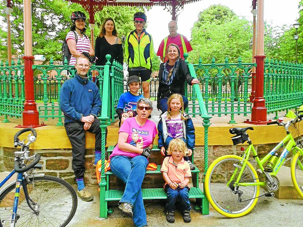 Find out about family cycling safety
