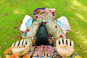 Totem pole reaches final resting place