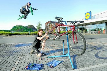 Dumfries Lidl is wheeling out free bike check-up ahead of 2023 UCI Cycling World Championships