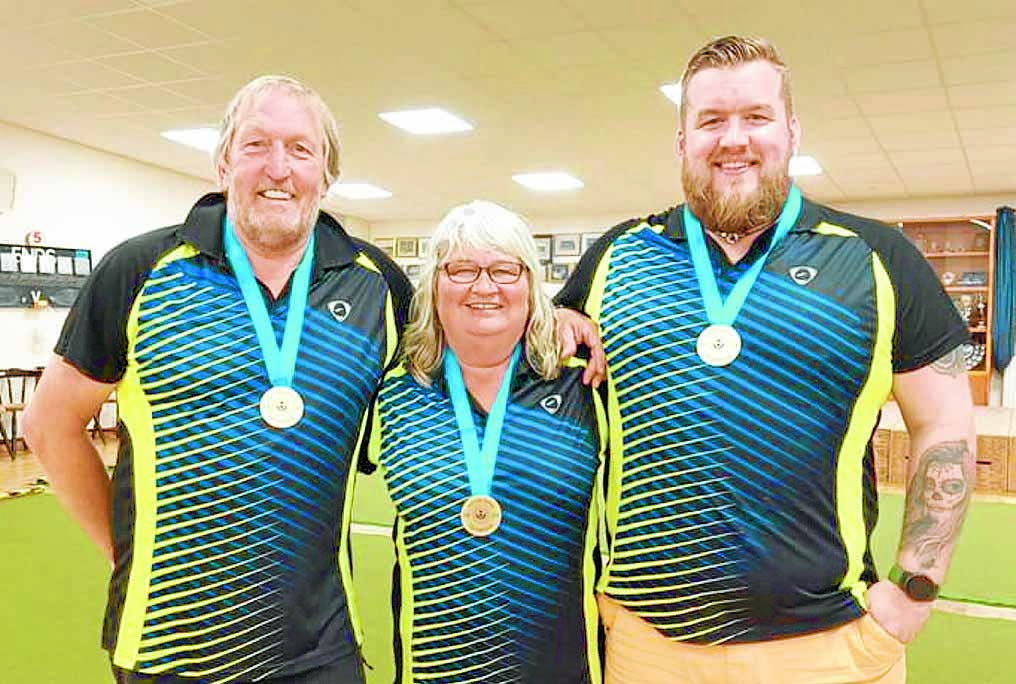 Triple-tastic for petanque family