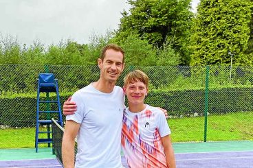 Teen gets tennis tips from Andy Murray