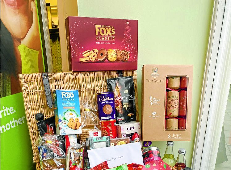 Xmas hamper chance