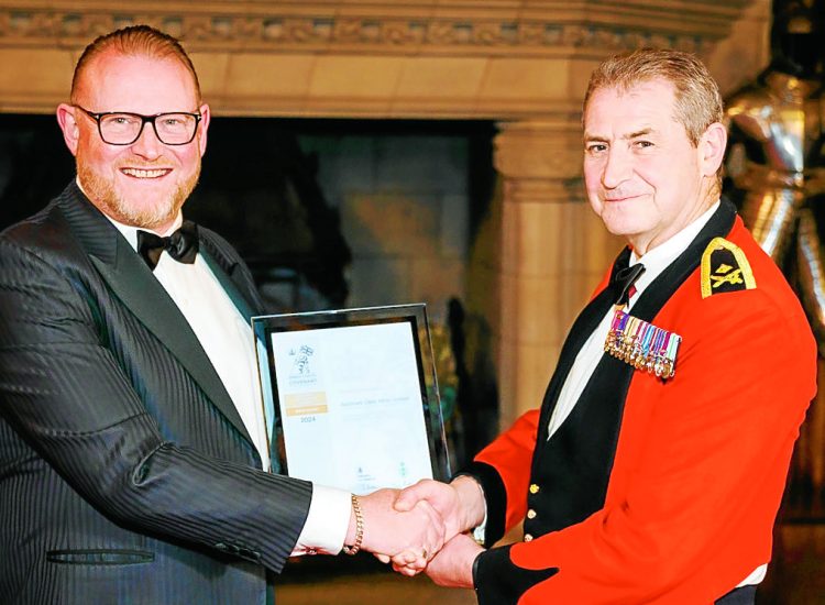 MoD presents highest award to Dumfries firm