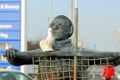 Fisherman statue to be scrapped