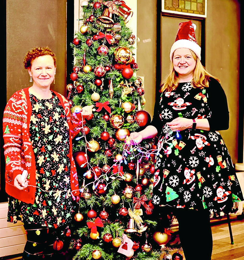 Annan lights up for Christmas