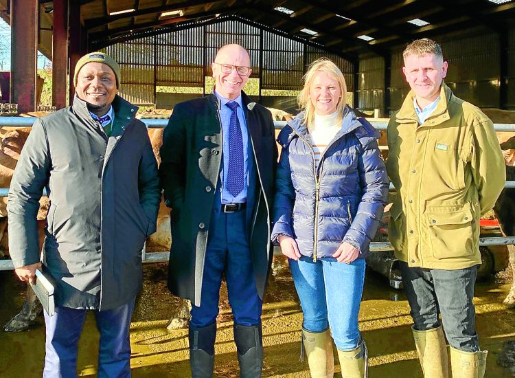 Minister meets new tenant farmers